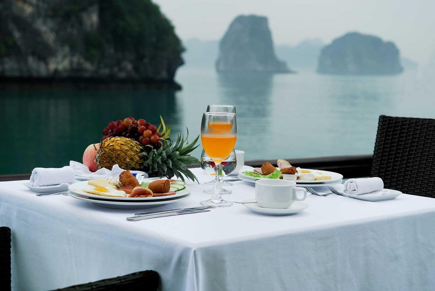 Hotel Bhaya Legend Cruises Ha Long Esterno foto