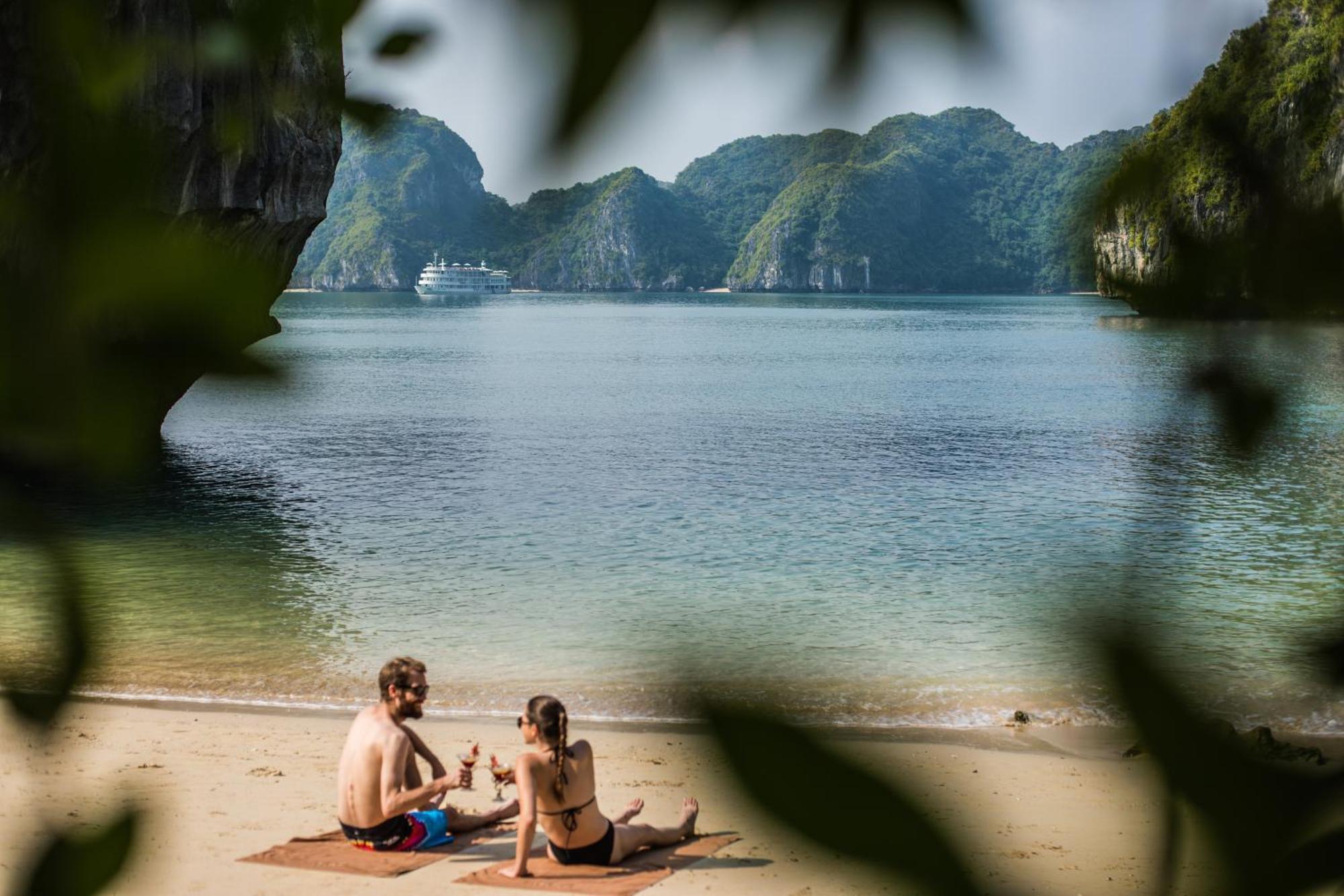 Hotel Bhaya Legend Cruises Ha Long Esterno foto