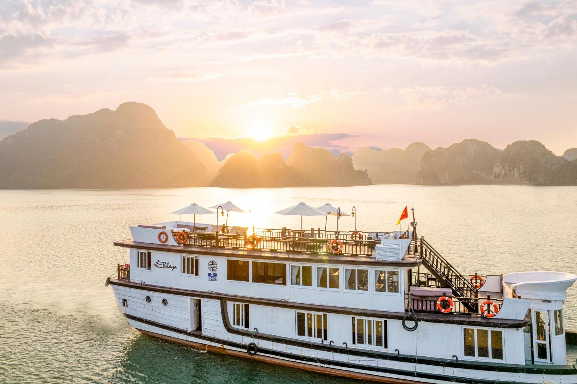 Hotel Bhaya Legend Cruises Ha Long Esterno foto