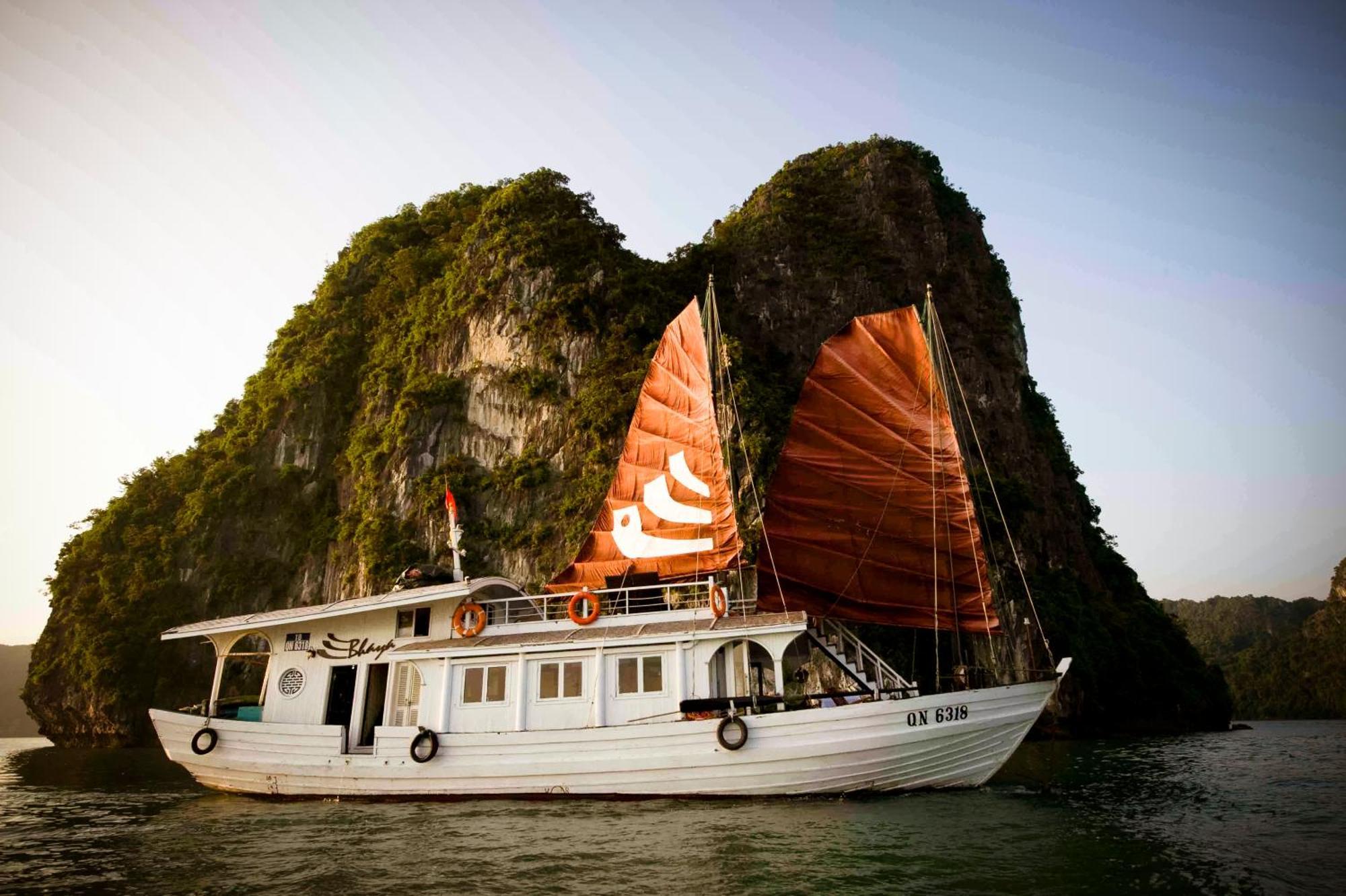 Hotel Bhaya Legend Cruises Ha Long Esterno foto